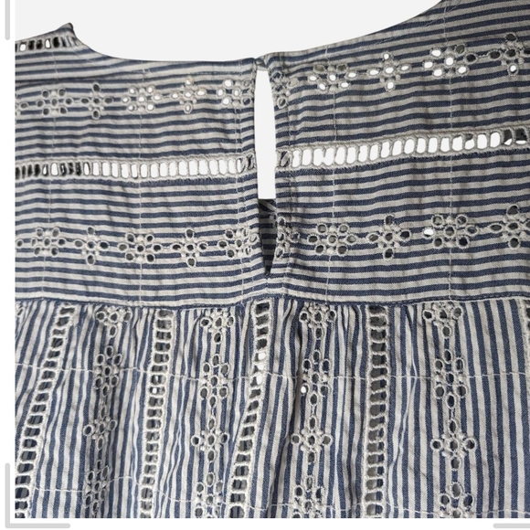 Pre-owned Women's Blue Patterned Top - Picture 3 of 7